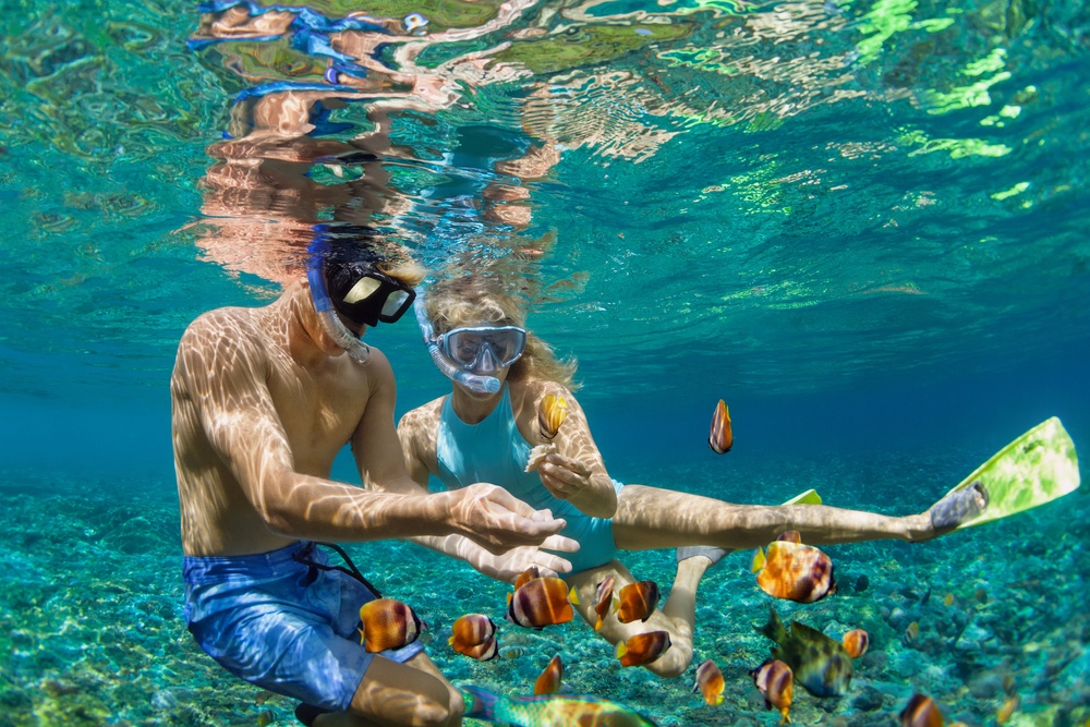 Couple snorkeling in Isla Mujeres